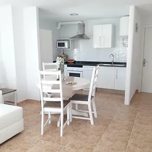  Apartment Wonderful, 100 Meters From The Beach. Spanien